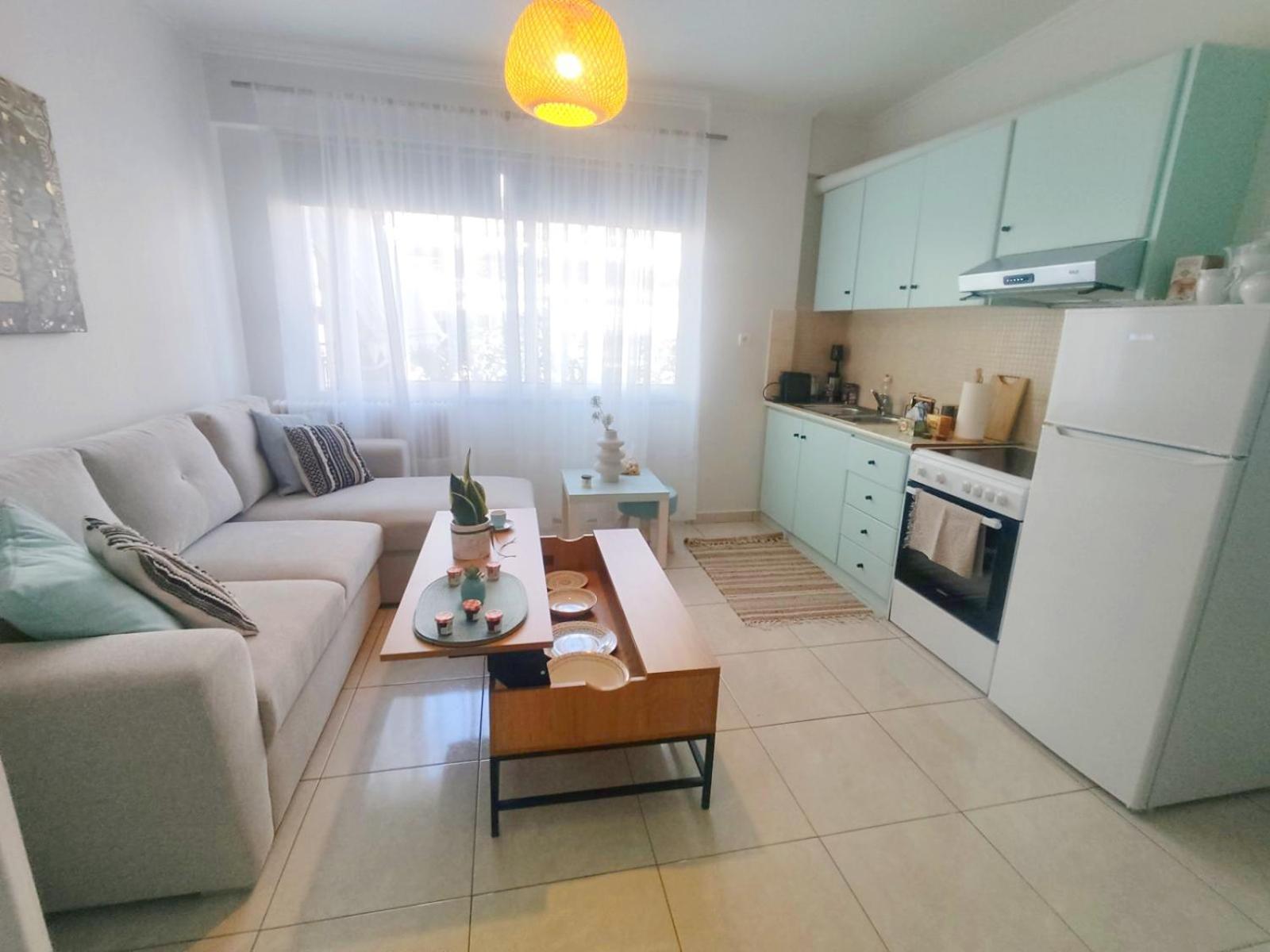Demy'S Apartments คาร์ดิทซา ภายนอก รูปภาพ